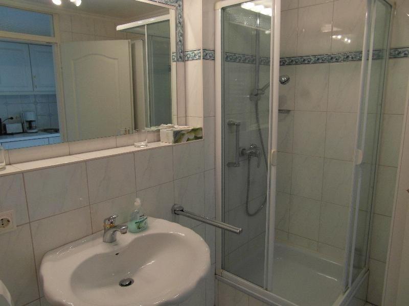 Haus-Metropol-Neues-Kurzentrum-Appartement-38 韦斯特兰 外观 照片